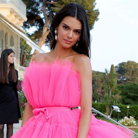 kendall jenner leaked|Kendall Jenner Sunbathes Nude in Racy New Photo